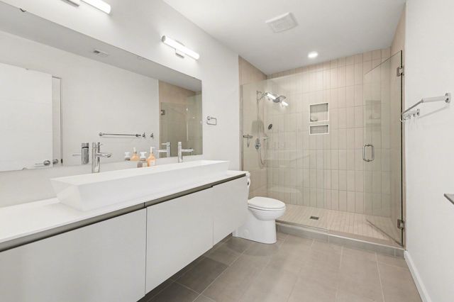 120 Main Street, 307, Newport, KY 41071