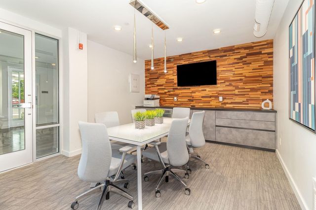 120 Main Street, 307, Newport, KY 41071