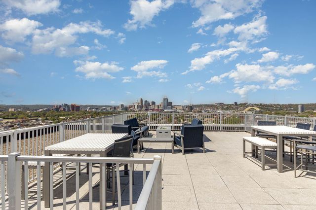 120 Main Street, 307, Newport, KY 41071