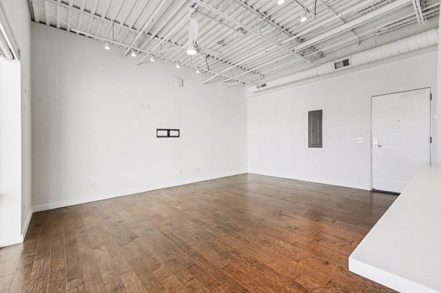 120 Main Street, 307, Newport, KY 41071