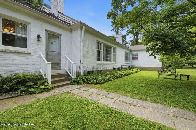 11901 Woodland Rd, Anchorage, KY 40223