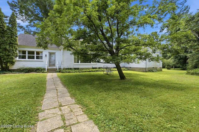 11901 Woodland Rd, Anchorage, KY 40223