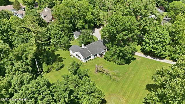 11901 Woodland Rd, Anchorage, KY 40223