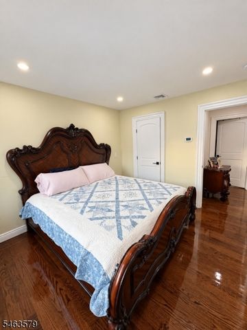 271 Bergen Blvd, Woodland Park, NJ 07424