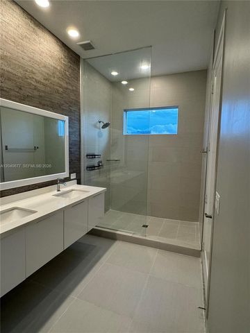 10421 NW 66th St 10421, Doral, FL 33178