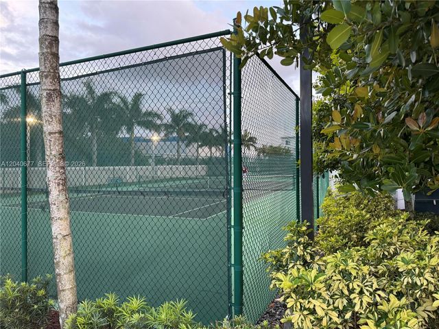 10421 NW 66th St 10421, Doral, FL 33178
