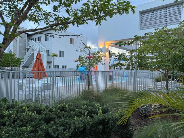 10421 NW 66th St 10421, Doral, FL 33178