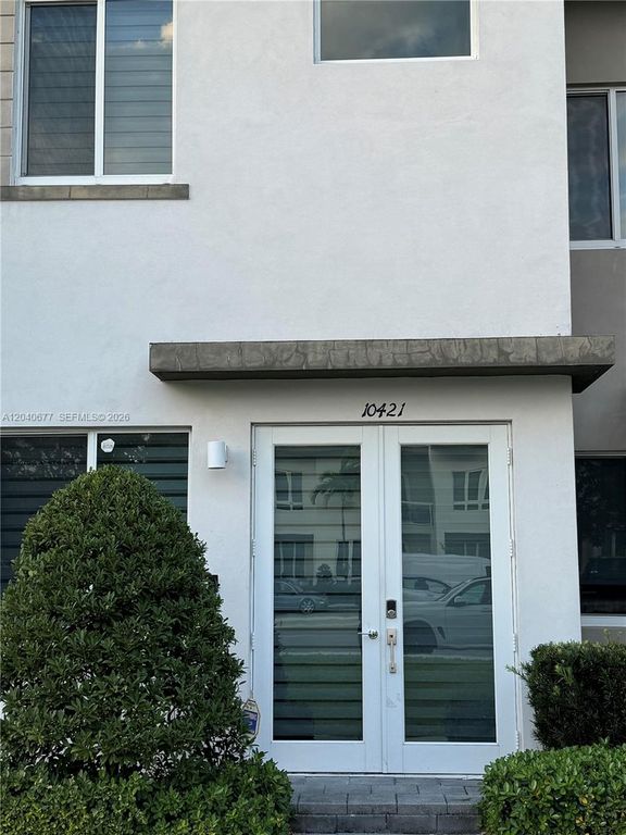 10421 NW 66th St 10421, Doral, FL 33178