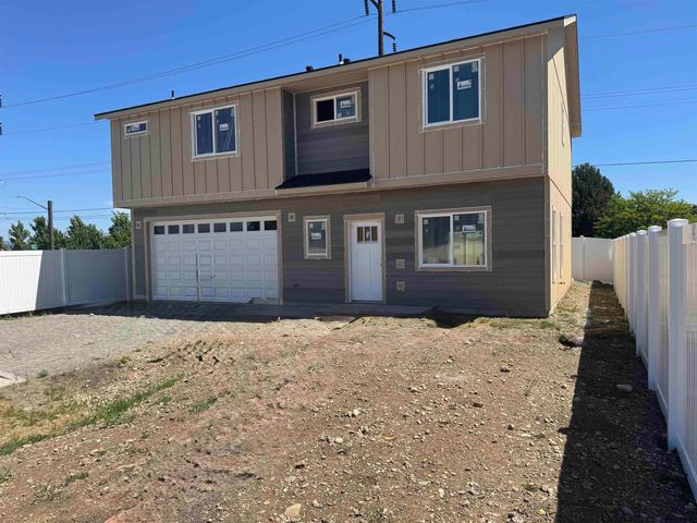 1001 S CENTURY Rd, Spokane Valley, WA 99037