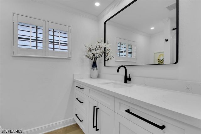 740 Park Shore DR, Naples, FL 34103