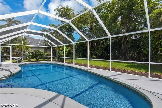 740 Park Shore DR, Naples, FL 34103