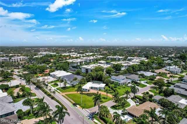 740 Park Shore DR, Naples, FL 34103