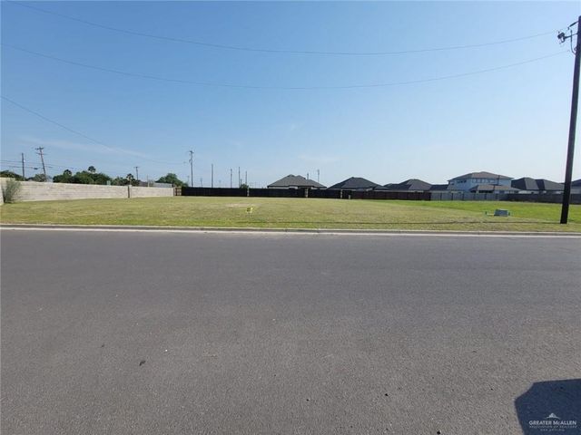 1506 E Danielle Avenue, Pharr, TX 78577