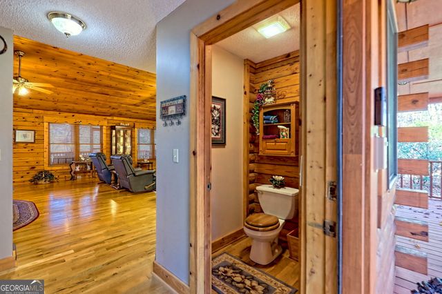 1556 Long Laurel Ridge Drive, Lakemont, GA 30552