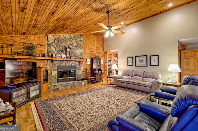 1556 Long Laurel Ridge Drive, Lakemont, GA 30552