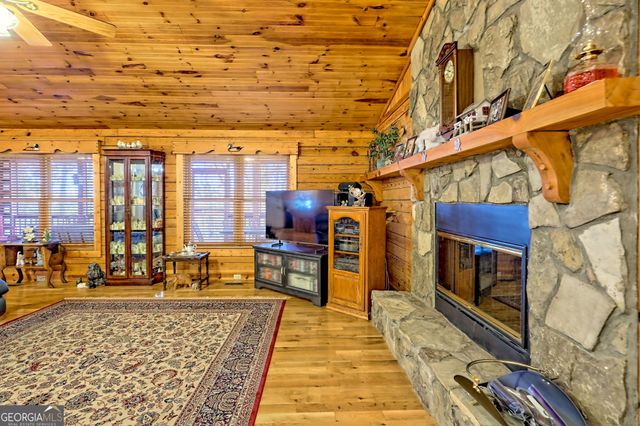 1556 Long Laurel Ridge Drive, Lakemont, GA 30552