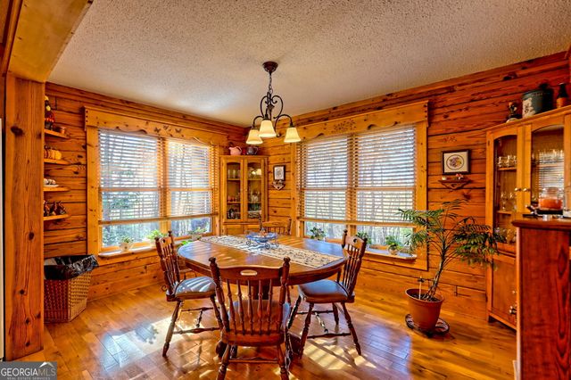 1556 Long Laurel Ridge Drive, Lakemont, GA 30552