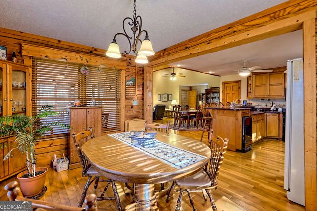 1556 Long Laurel Ridge Drive, Lakemont, GA 30552