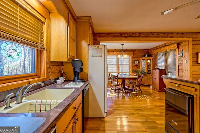 1556 Long Laurel Ridge Drive, Lakemont, GA 30552