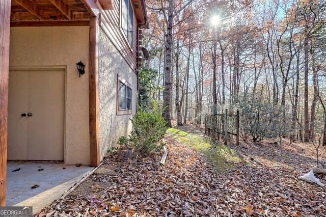 1556 Long Laurel Ridge Drive, Lakemont, GA 30552