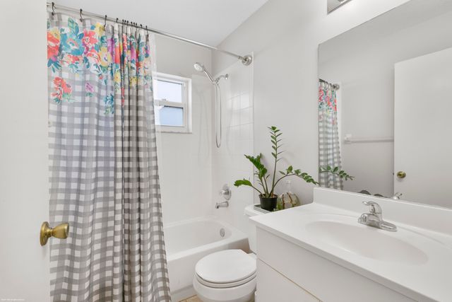 1817 N M Street, Lake Worth Beach, FL 33460