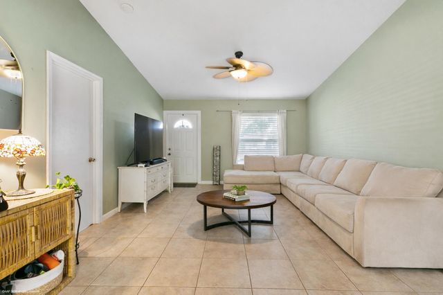 1817 N M Street, Lake Worth Beach, FL 33460