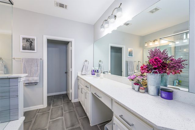 4202 Cascade Sky Drive, Arlington, TX 76005