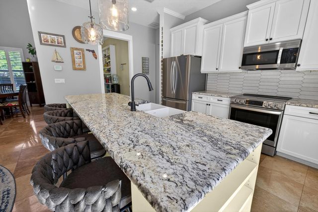 3532 Carolwood Ln, St Augustine, FL 32086