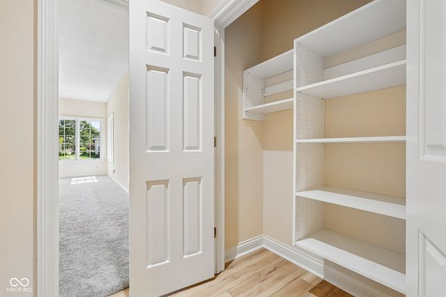 2819 Bloomsbury S, Greenwood, IN 46143