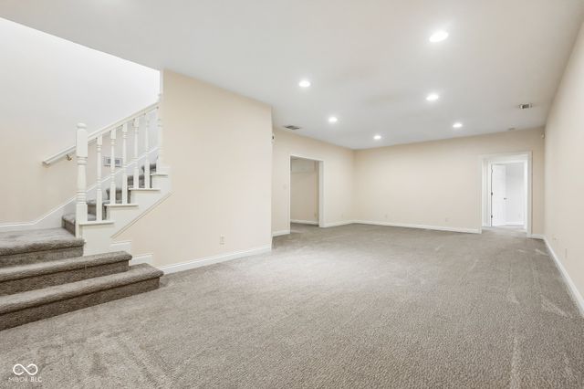 2819 Bloomsbury S, Greenwood, IN 46143