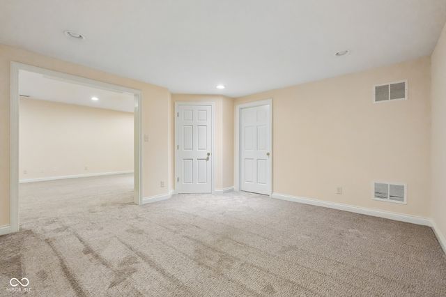 2819 Bloomsbury S, Greenwood, IN 46143