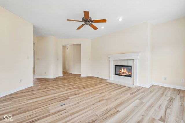 2819 Bloomsbury S, Greenwood, IN 46143