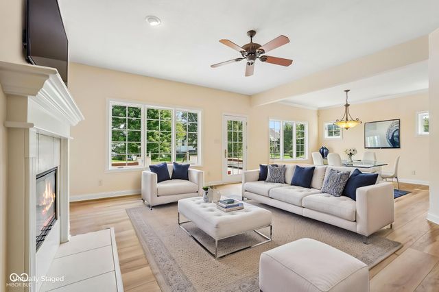 2819 Bloomsbury S, Greenwood, IN 46143