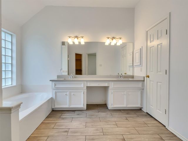 3906 Shadow Cove Drive, Houston, TX 77082