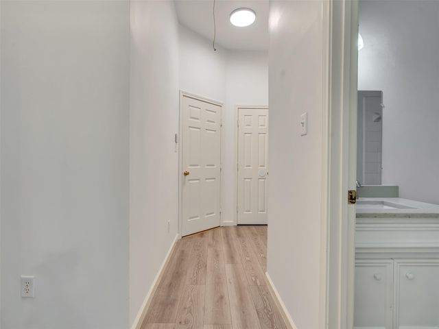 3906 Shadow Cove Drive, Houston, TX 77082