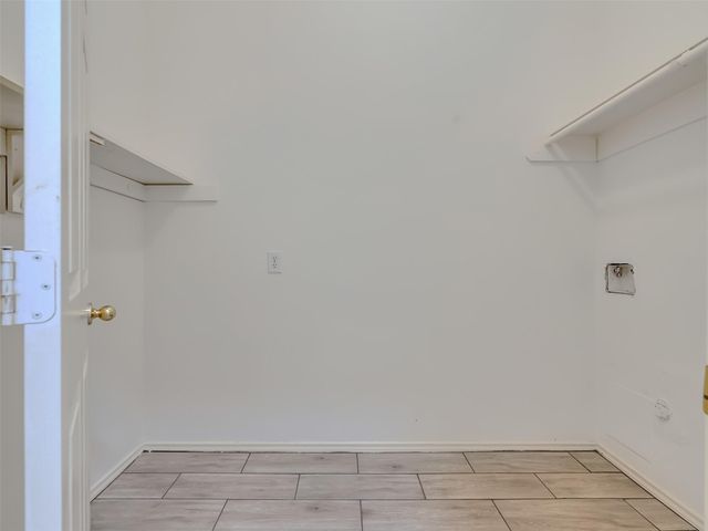 3906 Shadow Cove Drive, Houston, TX 77082