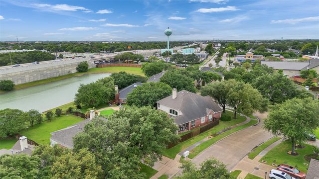 3906 Shadow Cove Drive, Houston, TX 77082