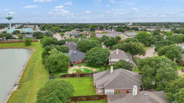 3906 Shadow Cove Drive, Houston, TX 77082