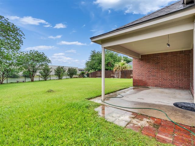 3906 Shadow Cove Drive, Houston, TX 77082