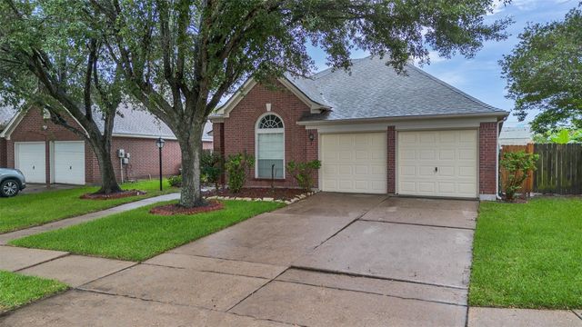 3906 Shadow Cove Drive, Houston, TX 77082