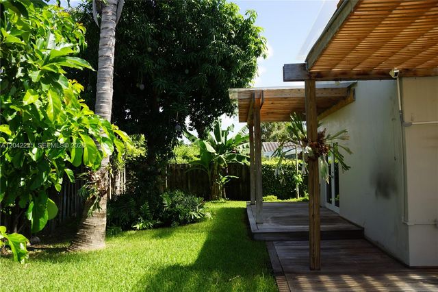 1251 SW 11th Ter, Boca Raton, FL 33486