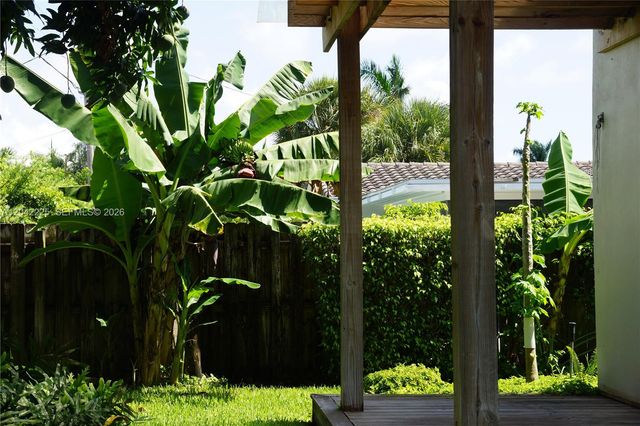 1251 SW 11th Ter, Boca Raton, FL 33486