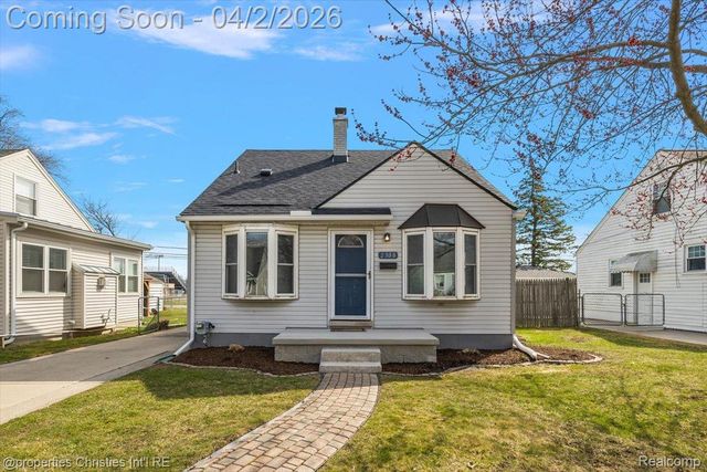 2338 Tyler Avenue, Berkley, MI 48072
