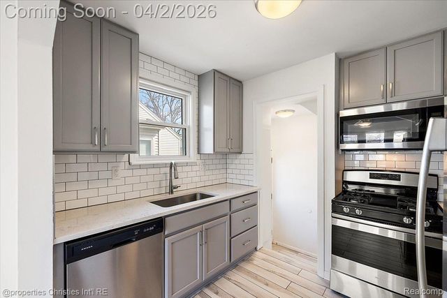 2338 Tyler Avenue, Berkley, MI 48072