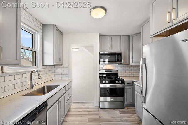 2338 Tyler Avenue, Berkley, MI 48072