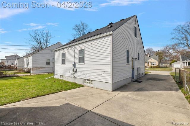 2338 Tyler Avenue, Berkley, MI 48072
