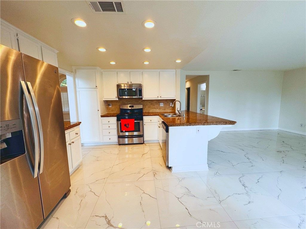 24471 Saradella Court, Murrieta, CA 92562 — photo 4