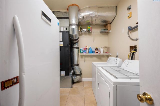 3216 S Auburn St, Kennewick, WA 99337