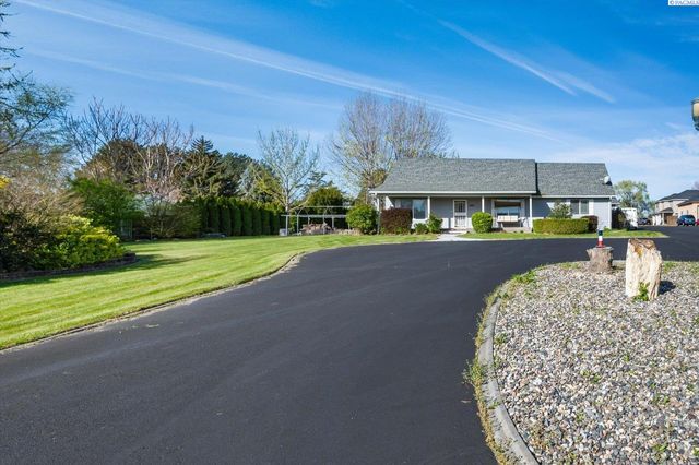 3216 S Auburn St, Kennewick, WA 99337