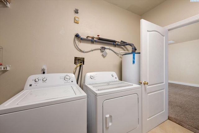 3216 S Auburn St, Kennewick, WA 99337